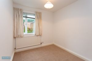 Bedroom- click for photo gallery
